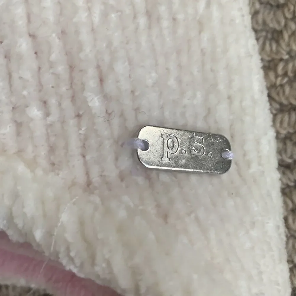 🟢3 for $20—-P.S. AEROPOSTALE chenille unicorn hat Youth one size